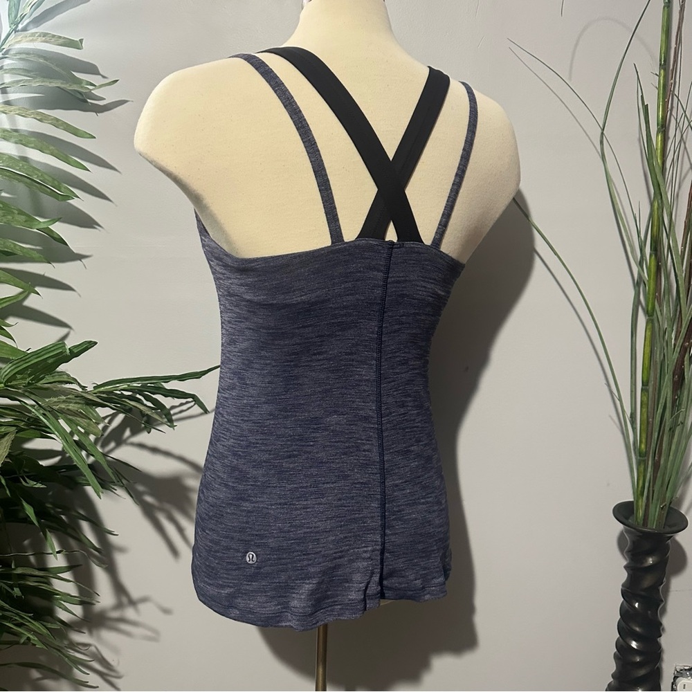 Lululemon top